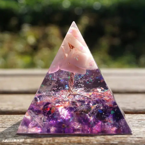 Load image into Gallery viewer, Orgonite Pyramid
