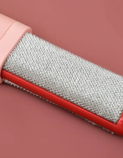 Load image into Gallery viewer, Pet Electrostatic Hair Removal Brush: Portable Grooming Comb for Cats, Puppies, and Clothes
