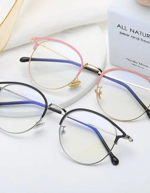 Load image into Gallery viewer, Round Cat Eyeglasses

