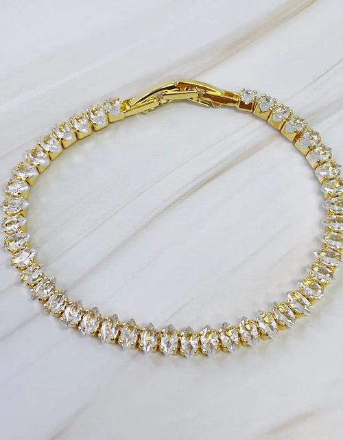 Load image into Gallery viewer, Marquise Cut Sparkle Tennis Bracelet
