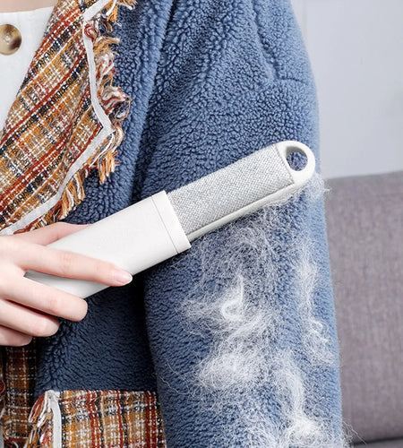 Pet Electrostatic Hair Removal Brush: Portable Grooming Comb for Cats, Puppies, and Clothes