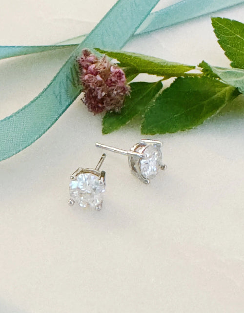 Load image into Gallery viewer, Excellent Cut Moissanite Stud Earrings
