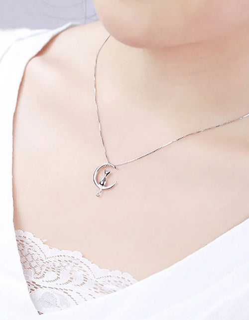 Load image into Gallery viewer, Cat Moon Necklace
