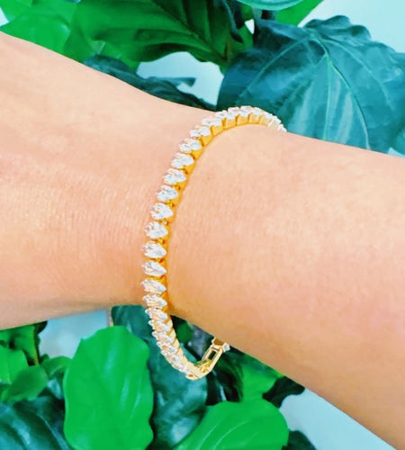 Marquise Cut Sparkle Tennis Bracelet