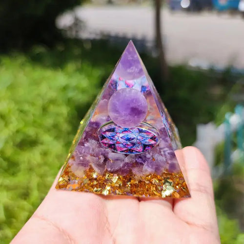 Load image into Gallery viewer, Orgonite Pyramid
