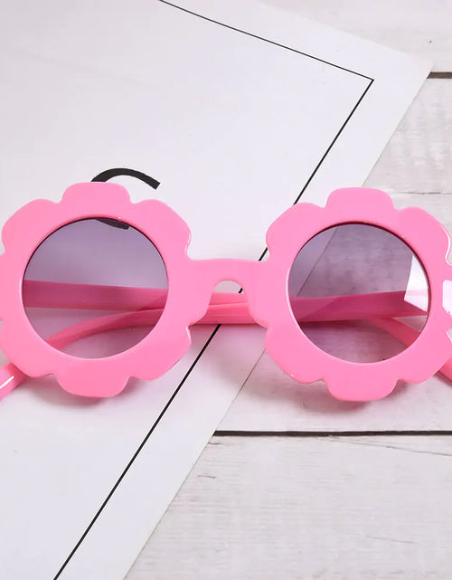 Load image into Gallery viewer, Children Sunglasses
