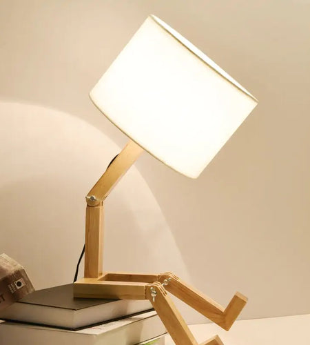 Robot Shape Table Lamp