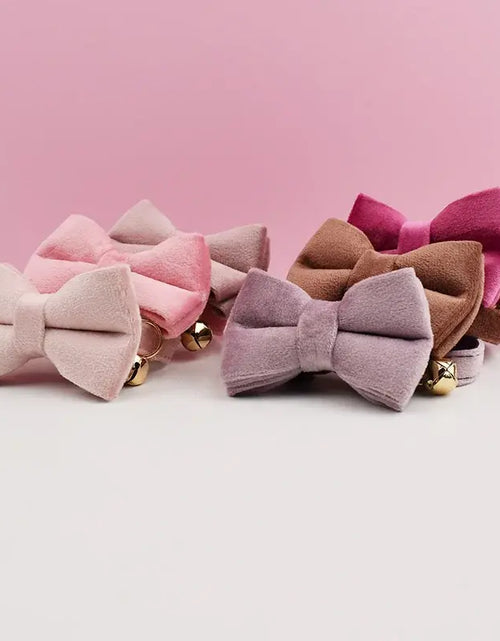 Load image into Gallery viewer, Velvet Cat Collar
