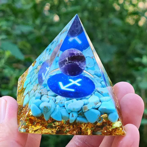 Load image into Gallery viewer, Orgonite Pyramid
