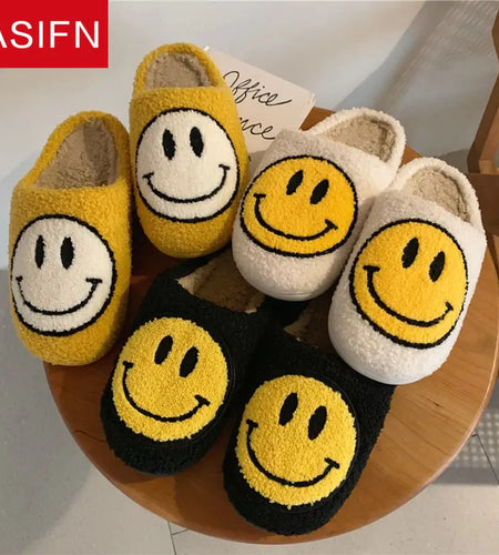 Cute Smile Pattern Fluffy Slippers