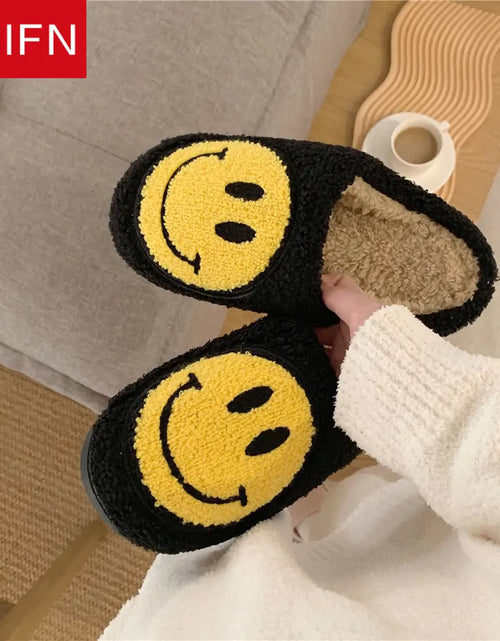 Load image into Gallery viewer, Cute Smile Pattern Fluffy Slippers
