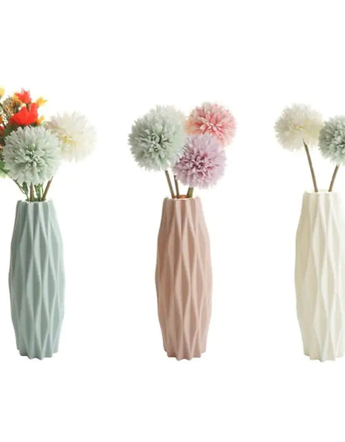 Load image into Gallery viewer, Modern Vases
