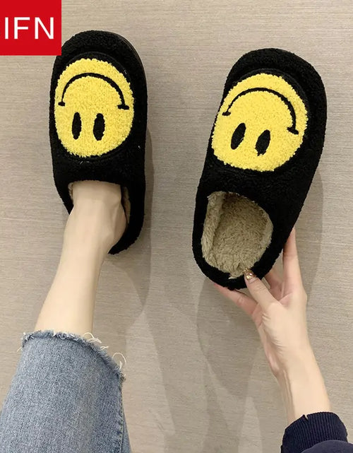 Load image into Gallery viewer, Cute Smile Pattern Fluffy Slippers
