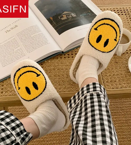 Cute Smile Pattern Fluffy Slippers