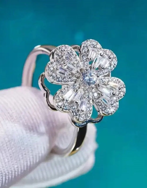 Load image into Gallery viewer, Four Leaf Clover Stress Rings
