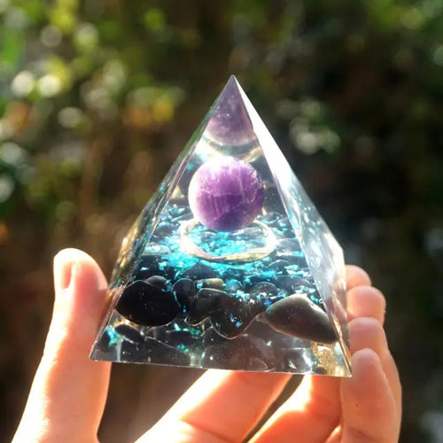 Load image into Gallery viewer, Orgonite Pyramid
